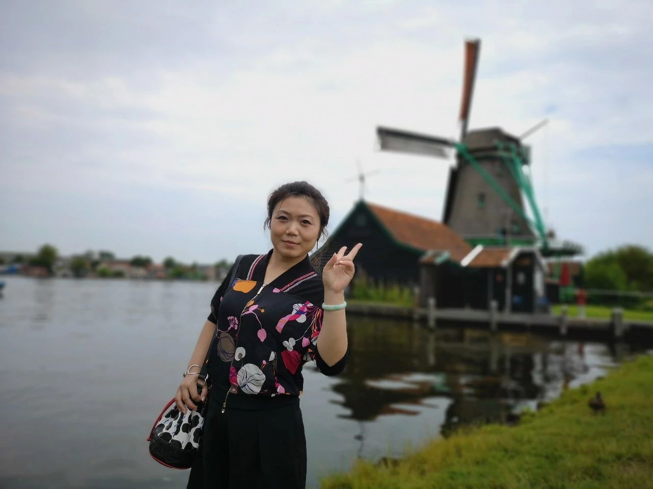 2f5168db59f1d716351aca75f22e6f69